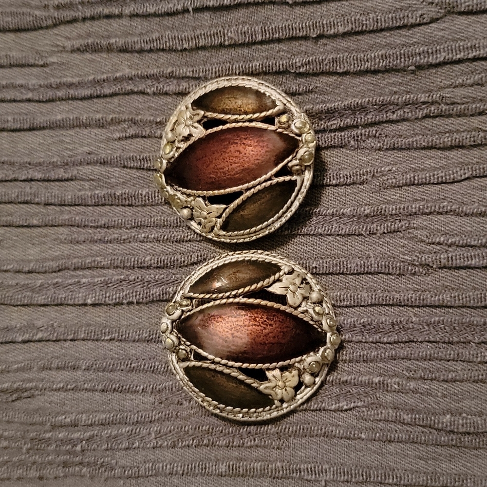 Bundle clip on earrings - Picture 3 of 7